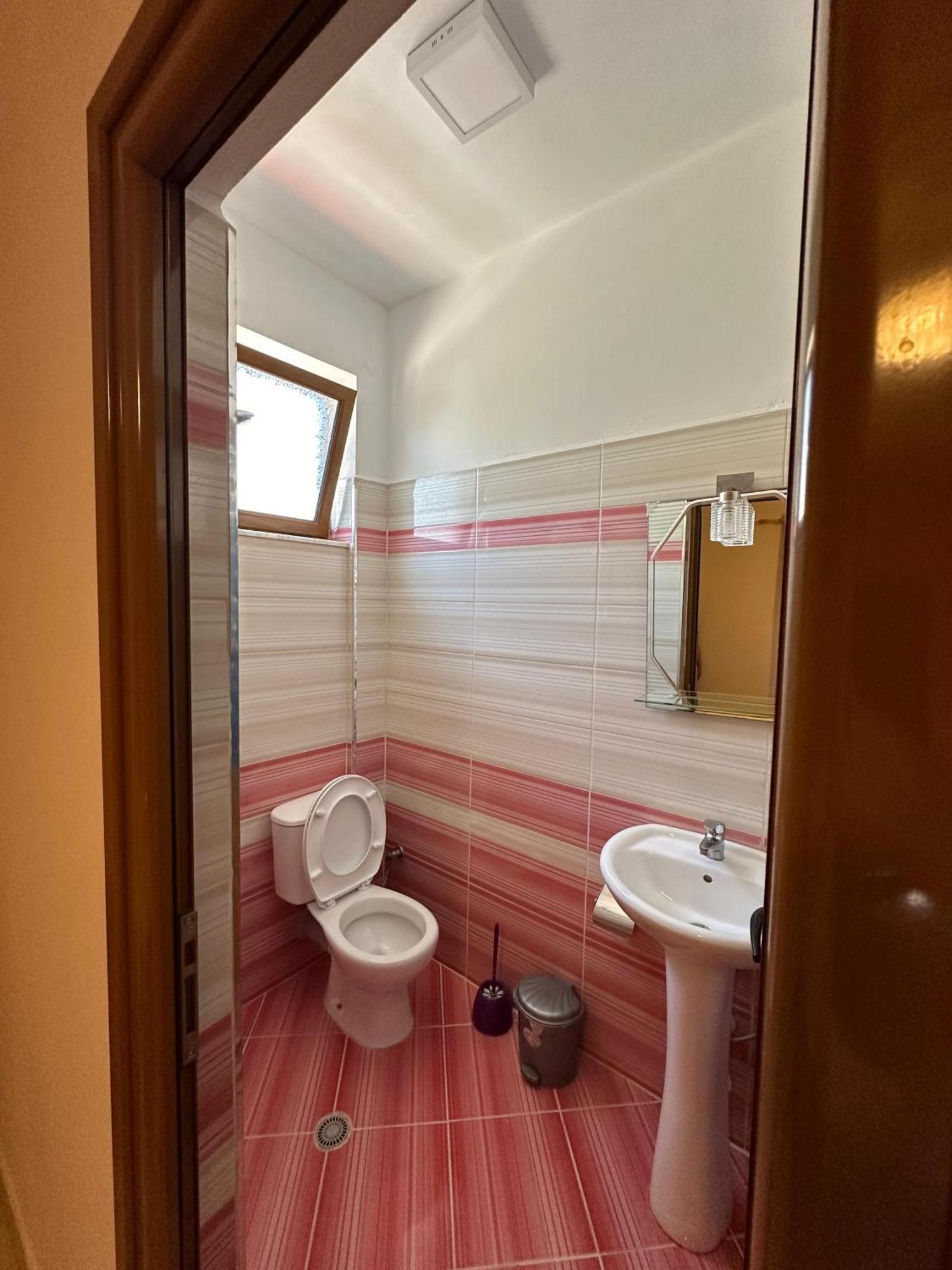 Evelina Ernild Rooms Sarande Ngoại thất bức ảnh