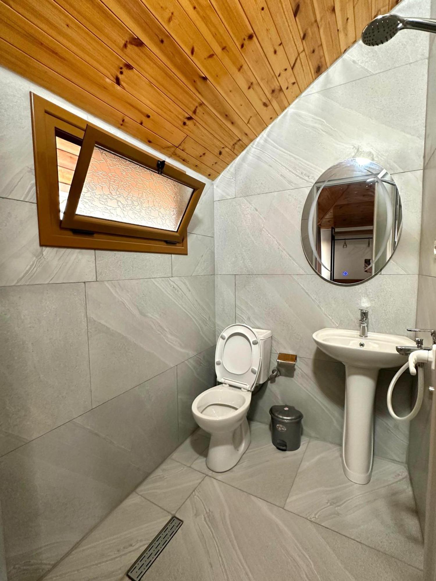 Evelina Ernild Rooms Sarande Ngoại thất bức ảnh